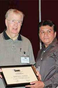 2012-08-alr-IMAAC-26 Una de las participaciones más importantes estuvo a cargo del decano de la industria del aerosol mundial: Monty Johnsen