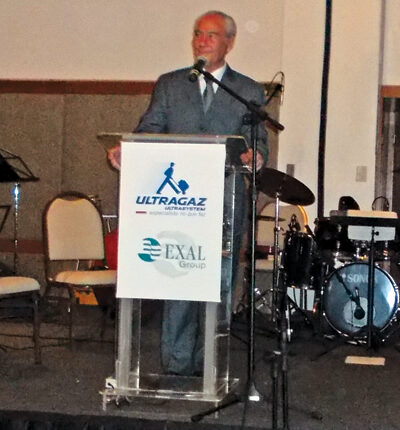 Hugo Chaluleu Presidente de ABAS en su discurso de bienvenida