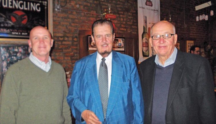 Parte del equipo de ventas de ITW Sexton